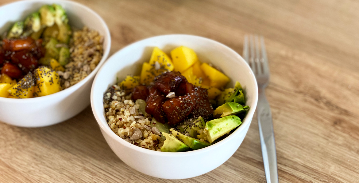 La recette de poke bowl est une recette légère et colorée.