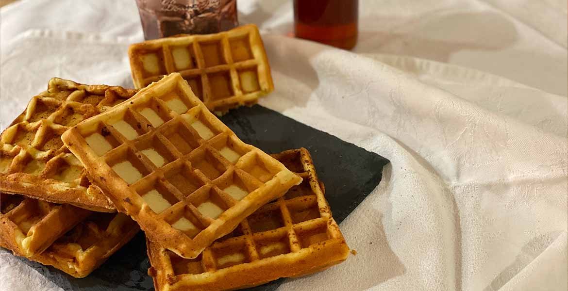 Ces gaufres au lait d'avoine sont très simple à réaliser et délicieuses.